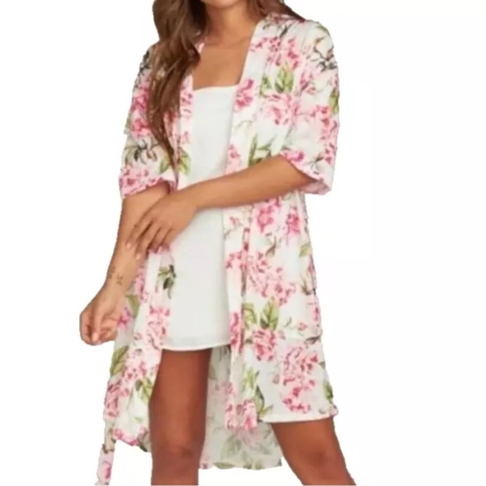 Show Me Your MuMu Robe Brie Garden Of Rose Blooms Floral Short Sleeve One Size‎
